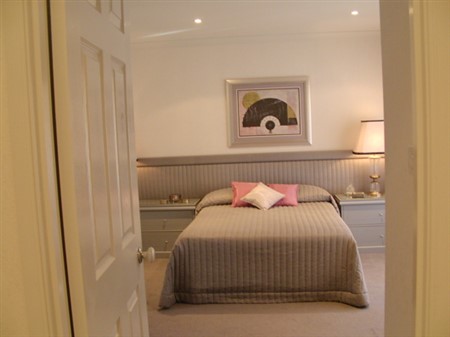 写真の風水で運気アップ！良い撮り方と場所別・効果的な飾り方１１選